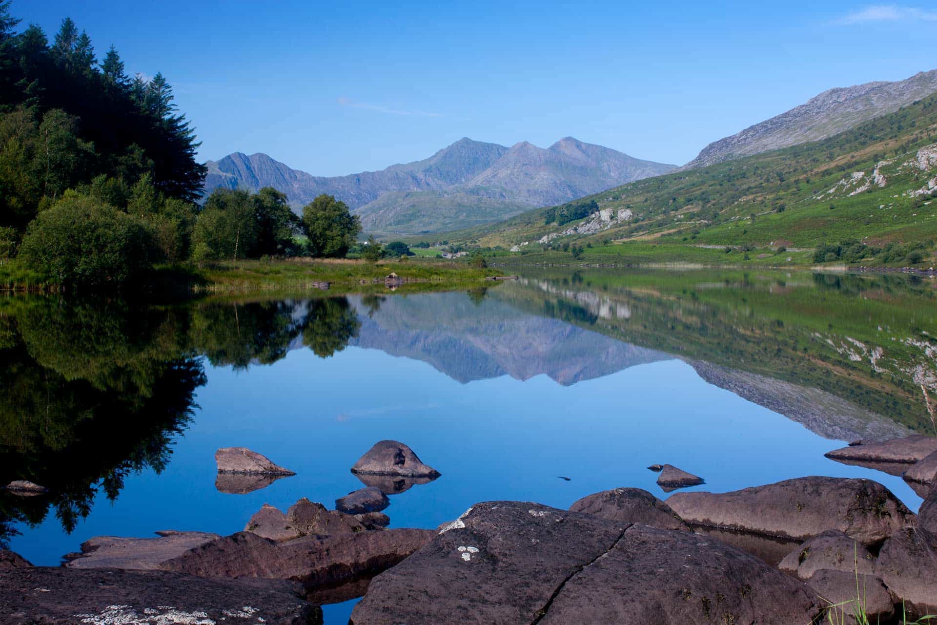 Wales Bucket List Image of Mount Snowdon in North Wales