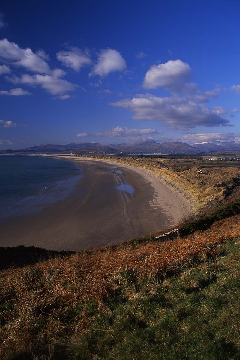 Image of Harlech beach in winter