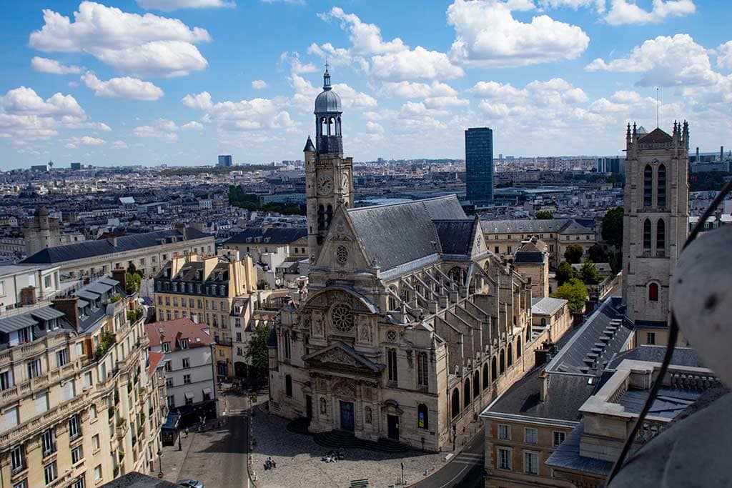 Image of Saingt Etienne du Mont church from the Pantheon Paris