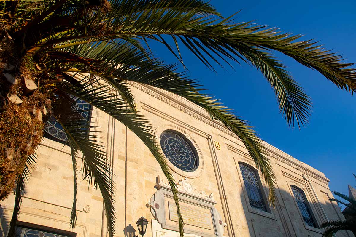 \image of agios titos church heraklion crete greece