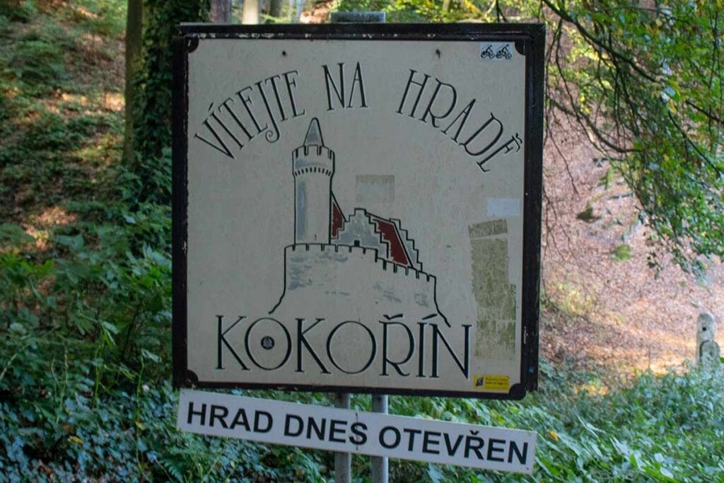 image of welcome sign at kokorin castle czech republic