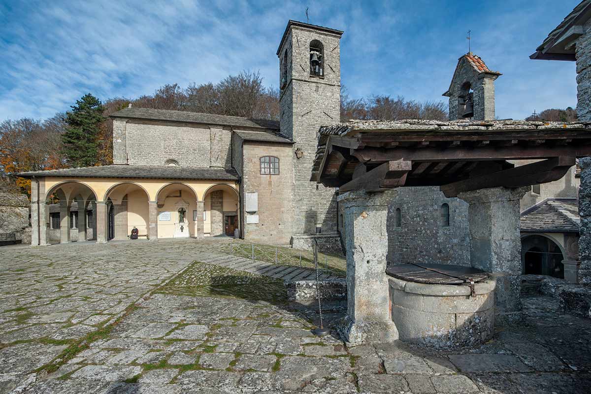 image of courtyard of la Verna sanctuary Tuscany italy
