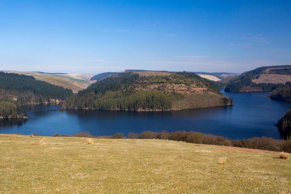 image of llyn Brianne reservoir Ceredigion Wales uk