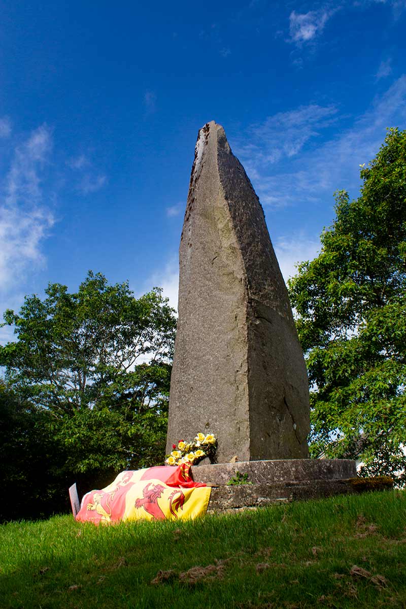image of memorial to prince Llywelyn ap Gruffydd cilmeri powys Wales uk
