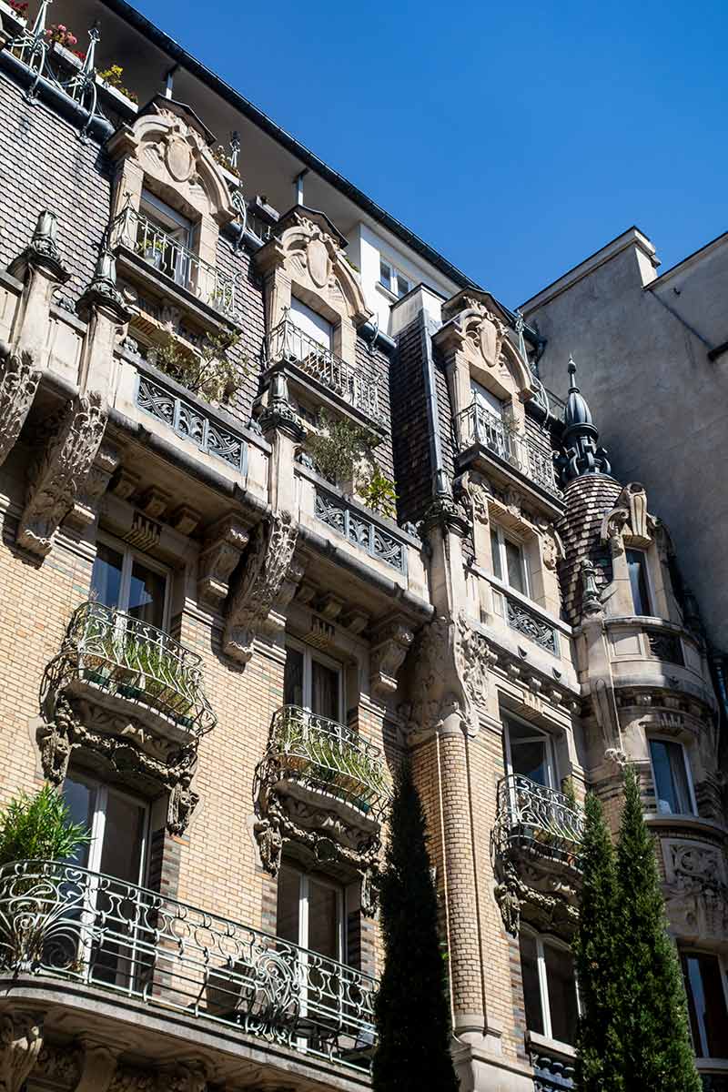 image of 3 square Rapp art nouveau building Paris france