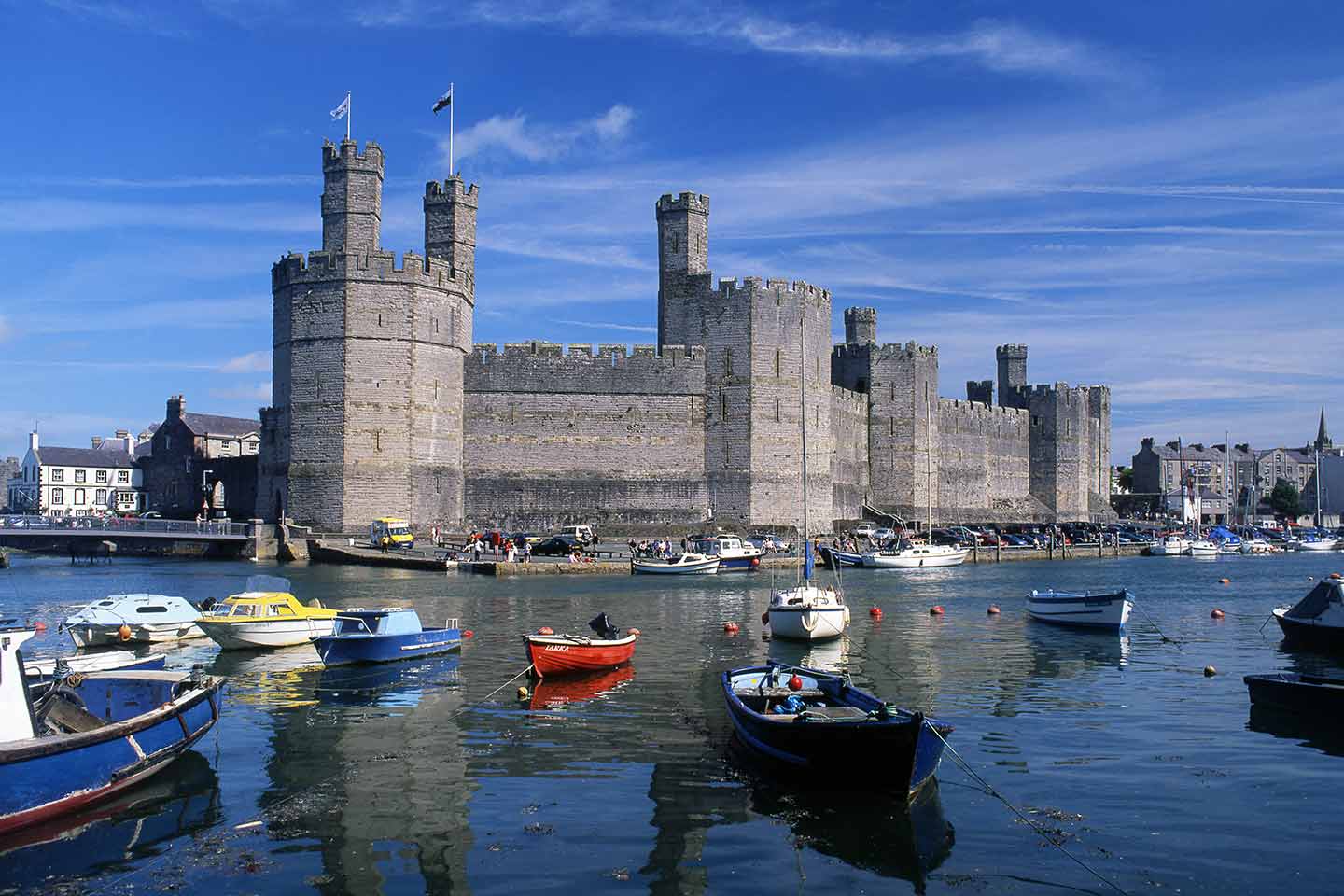 best shore excursions from holyhead image of Caernarfon castle north Wales uk
