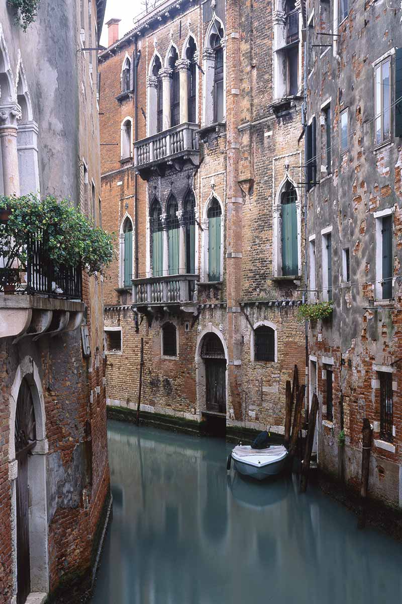 image of rio Santa Maria Formosa canal venice italy