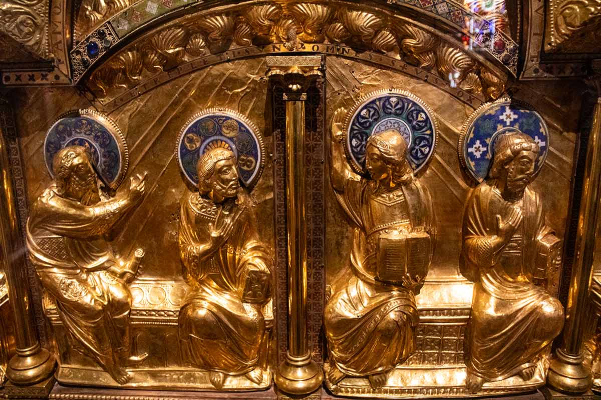 image of section of the Stavelot altarpiece Cluny museum paris