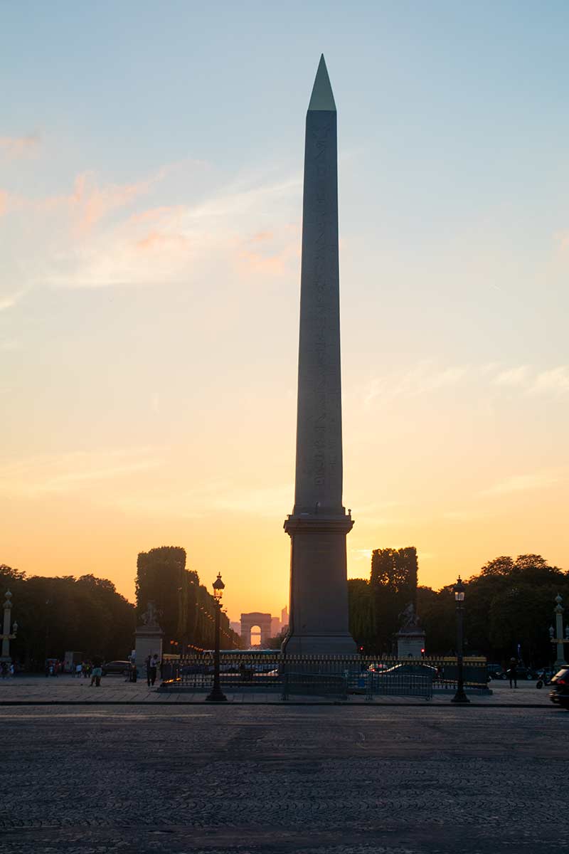 image of obelisk in place de la Concorde Paris at sunset